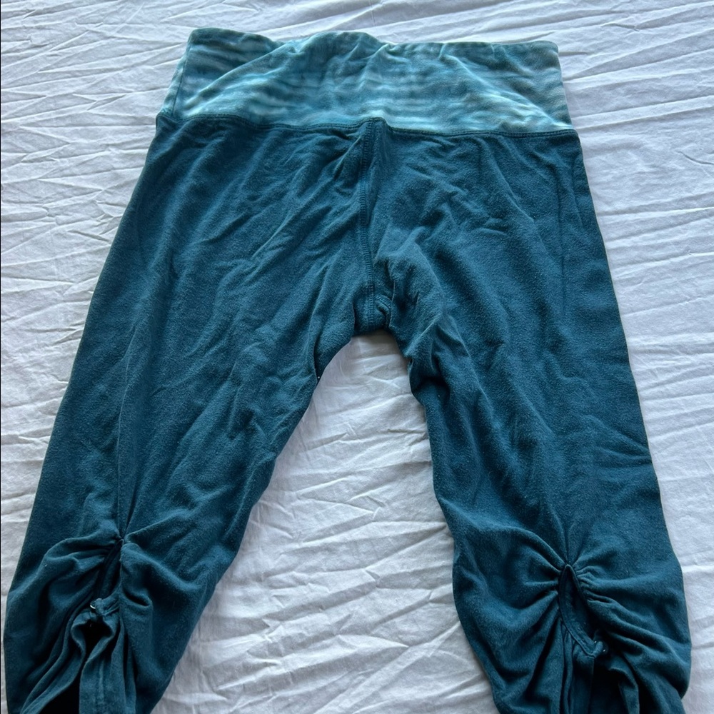 Youth leggings, never worn (will be ironed before selling)